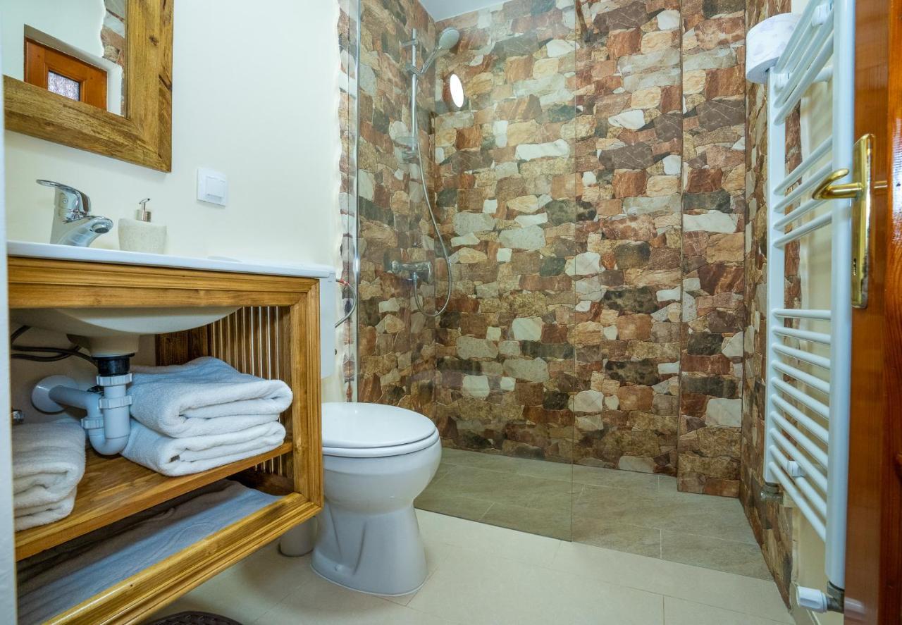 Hotel Casa Nikita à Vama Veche Extérieur photo